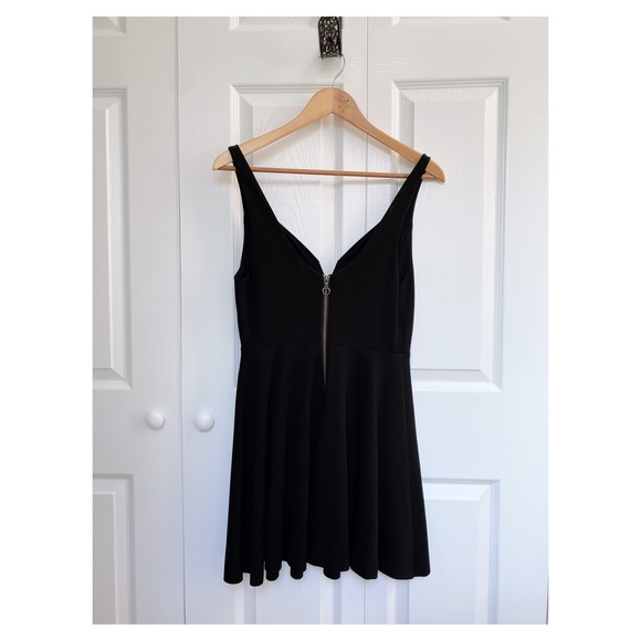 URBAN OUTFITTERS DRESS - Picture 2 of 5